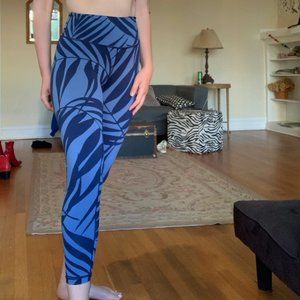 Botanical Print Leggings 🍃